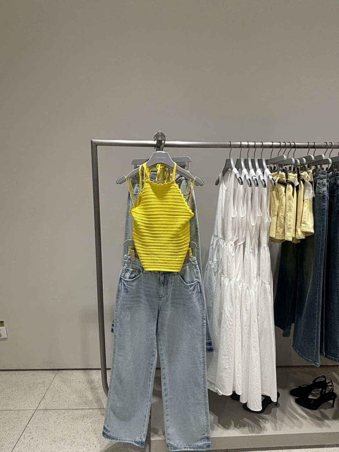 去逛了逛我的梦中情店～?UR