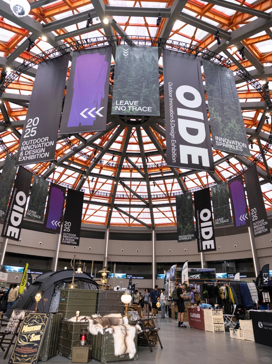 太超前了！超大大大大大帐篷已占领西岸！