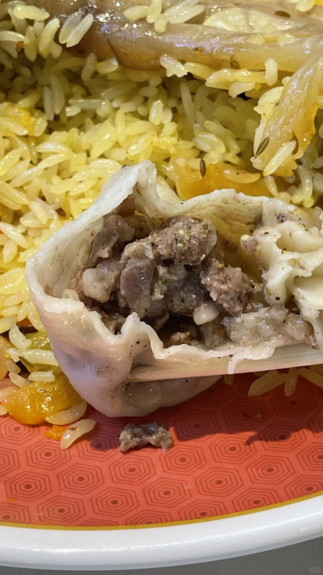 会展吾悦美食分享之抓饭