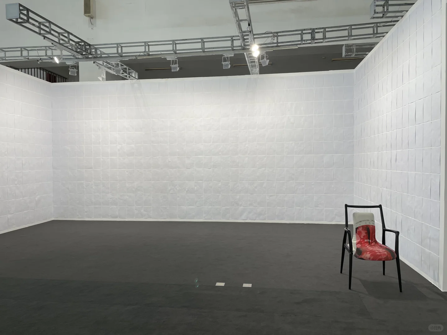 哭哭啼啼 没有出息！