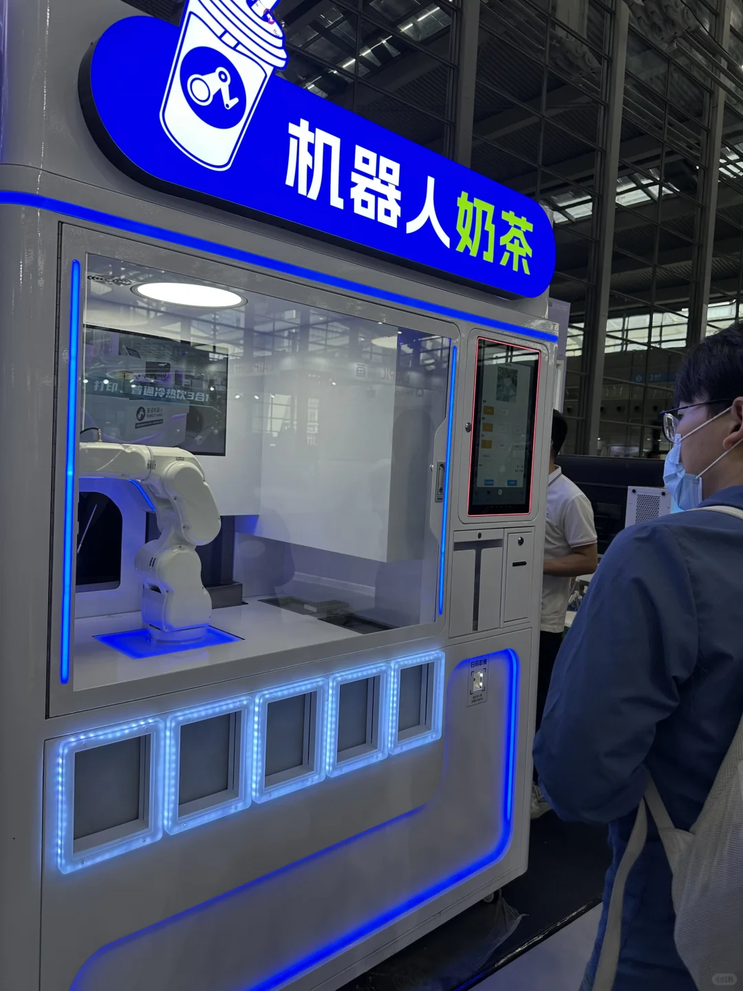 误入AI未来世界！2025深圳人工智能展太好逛
