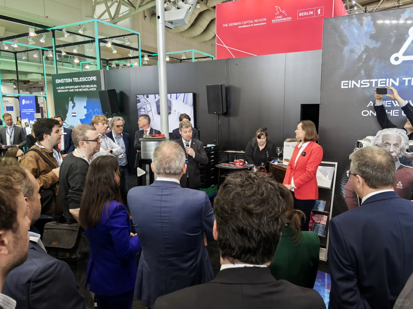 ? 直击汉诺威工业展现场！