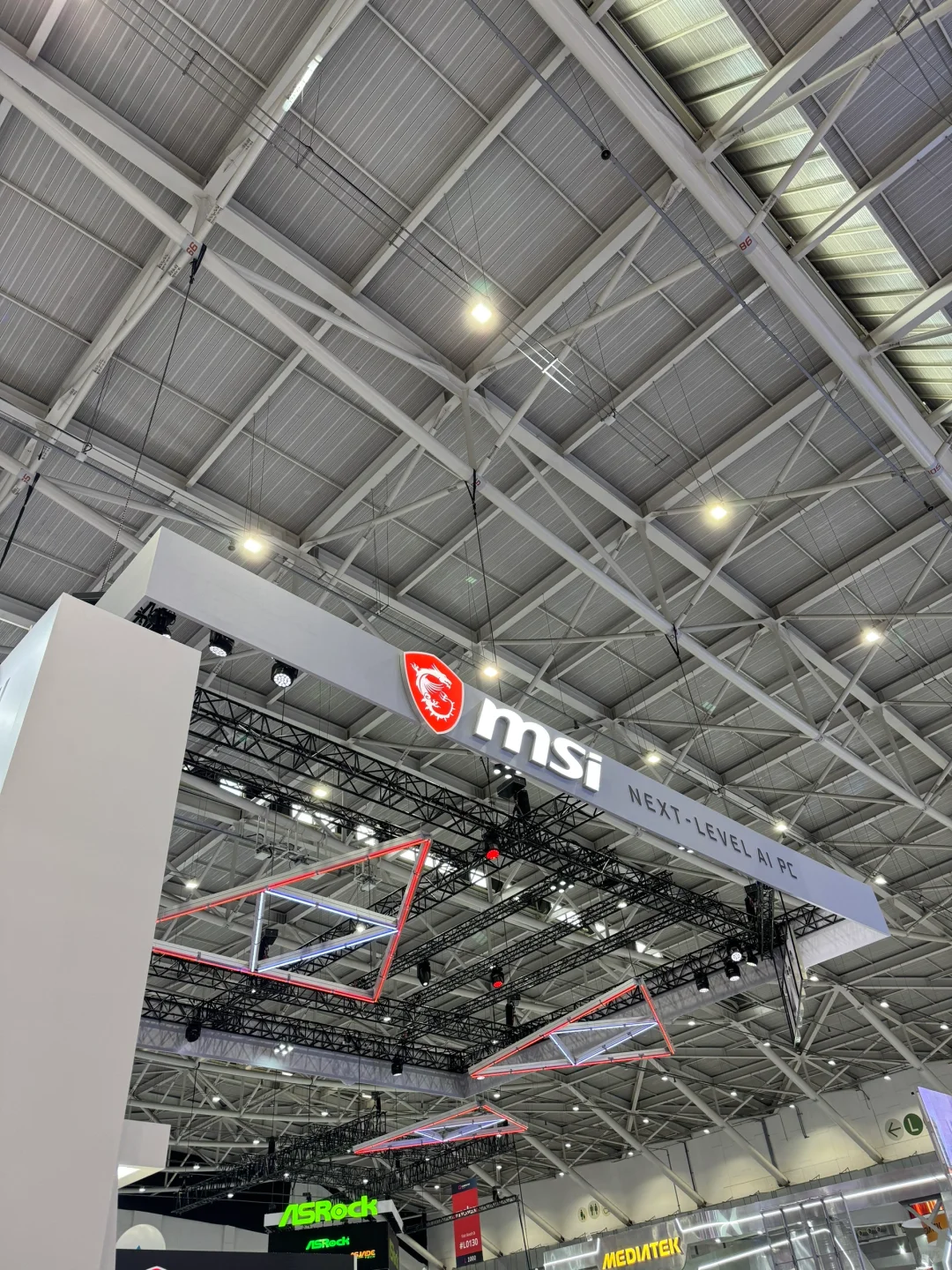 2025 年台北国际电脑展 | 微星展台实拍