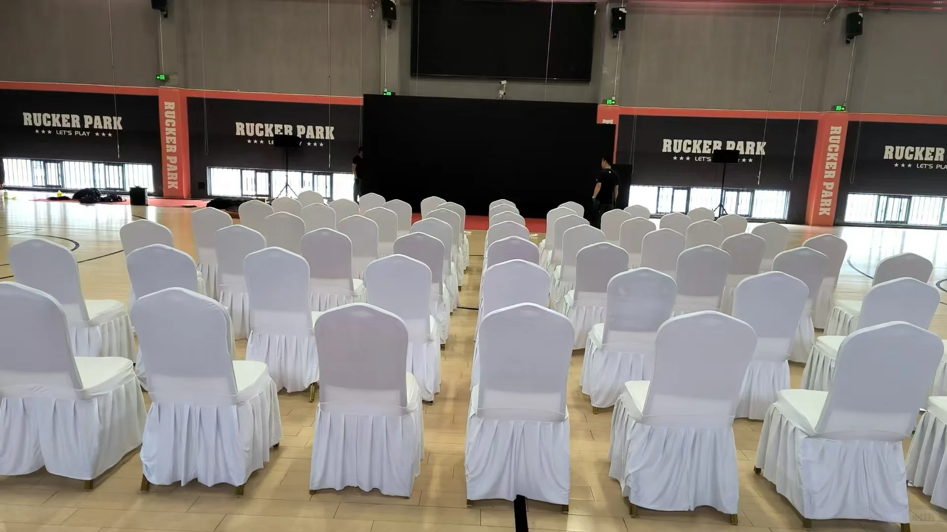 会议会展布置承接各种活动搭建灯光音响桁架