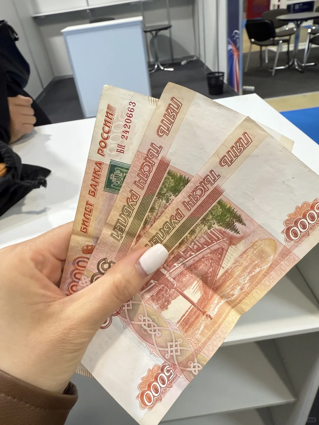 俄语翻译??汽配展之我直接当一个业务员用