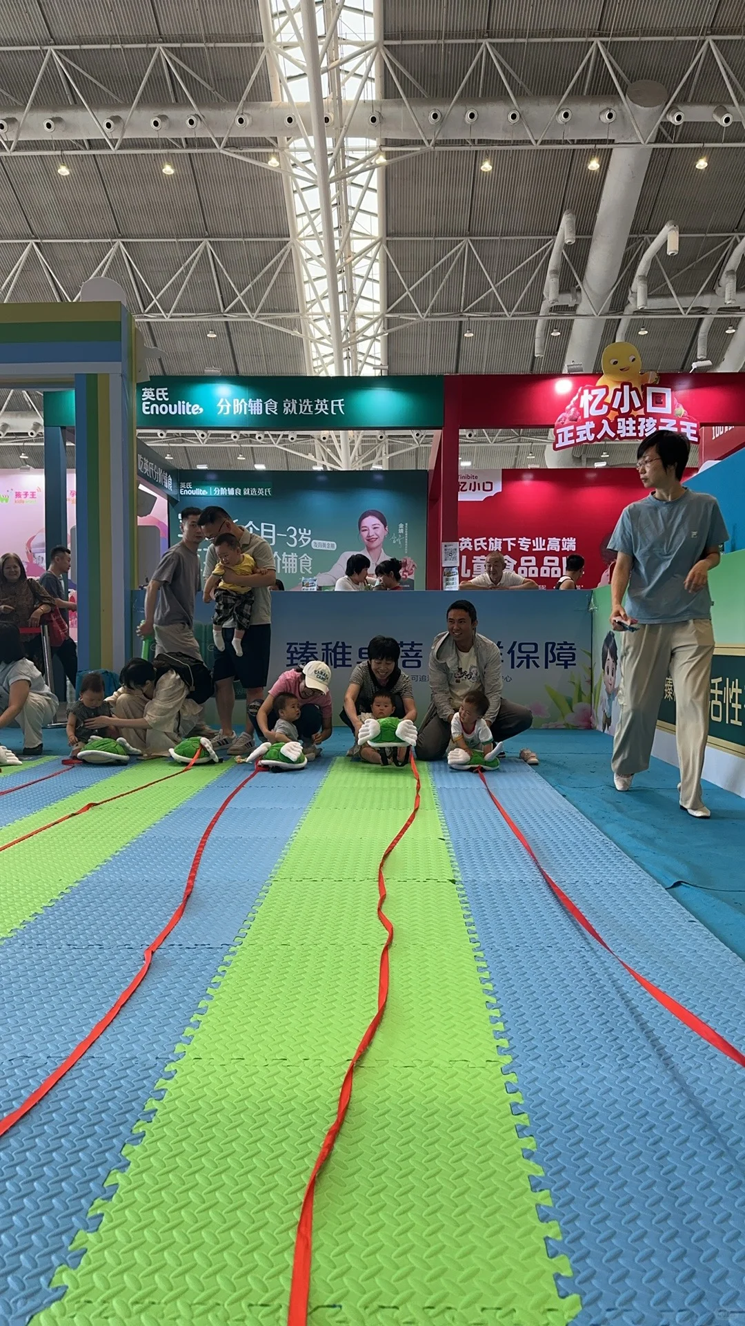 逛孩子王会场啦