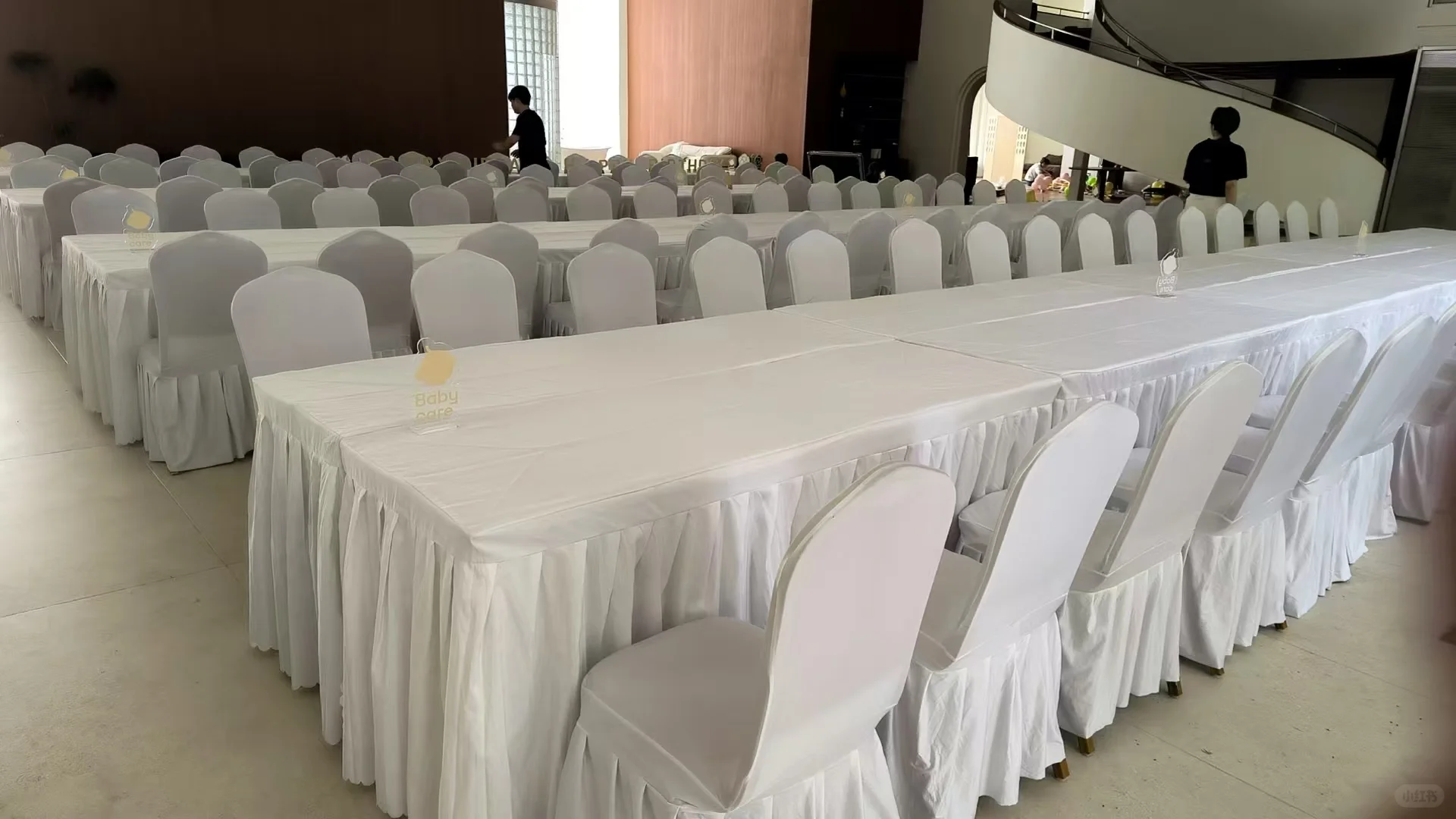 会议会展布置承接各种活动搭建灯光音响桁架