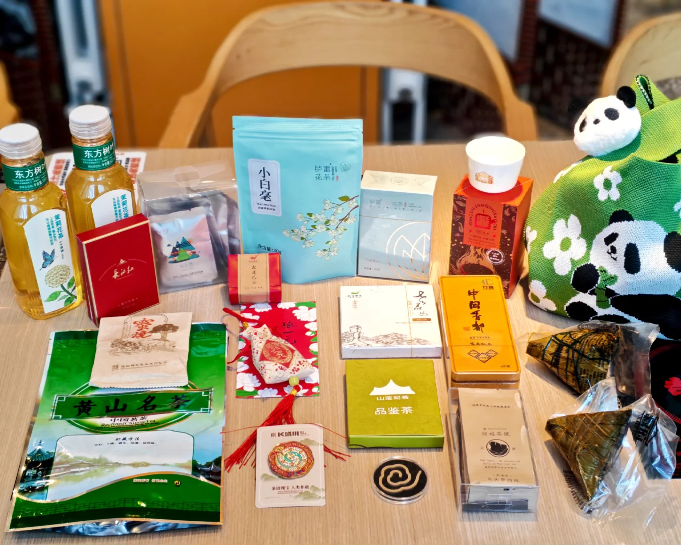 周末补课茶业展，不薅茶叶薅吧唧？