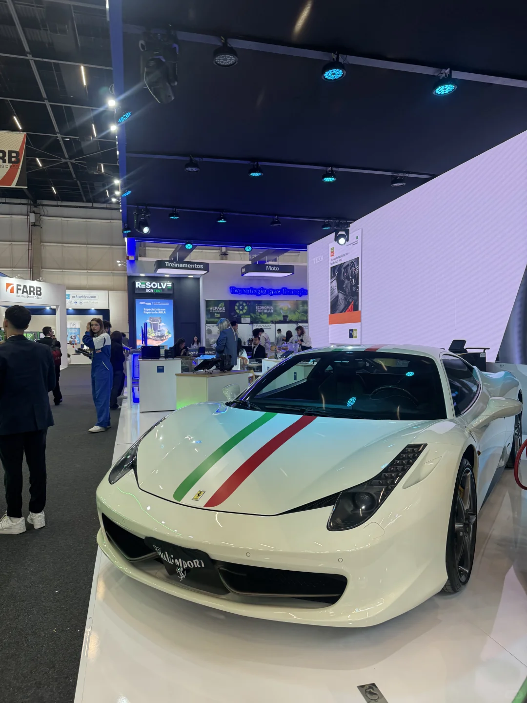 ??????阿根廷客户和他的三个儿子