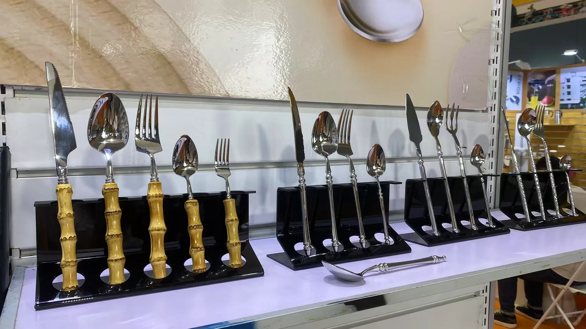 刚参加完的不锈钢展会