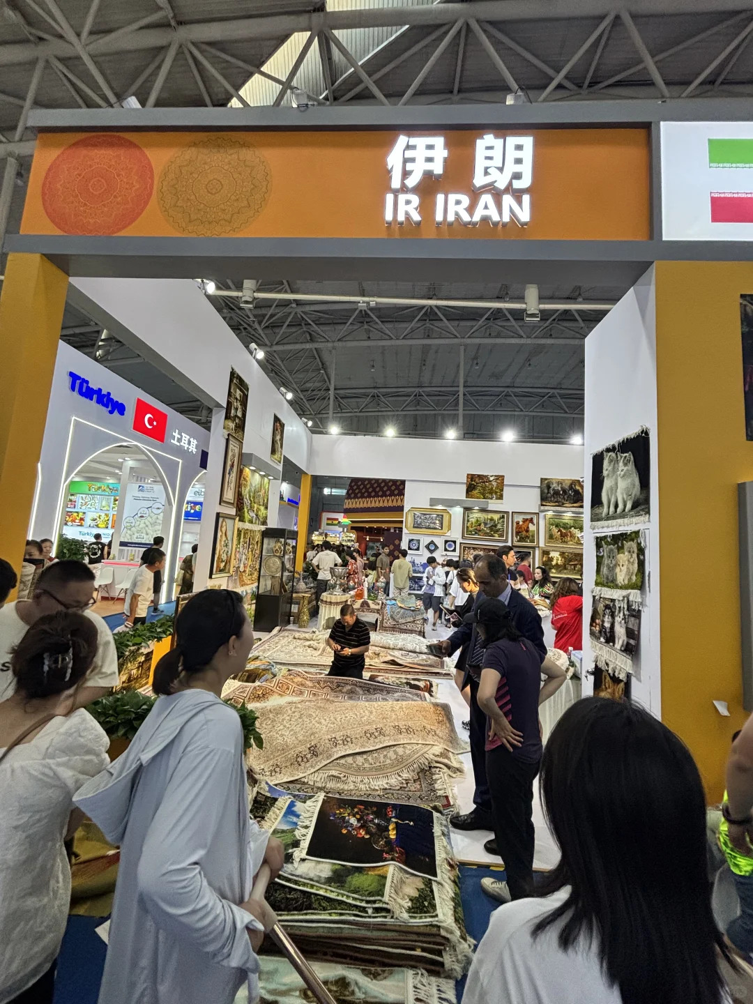 亚欧博览会逛完回来了