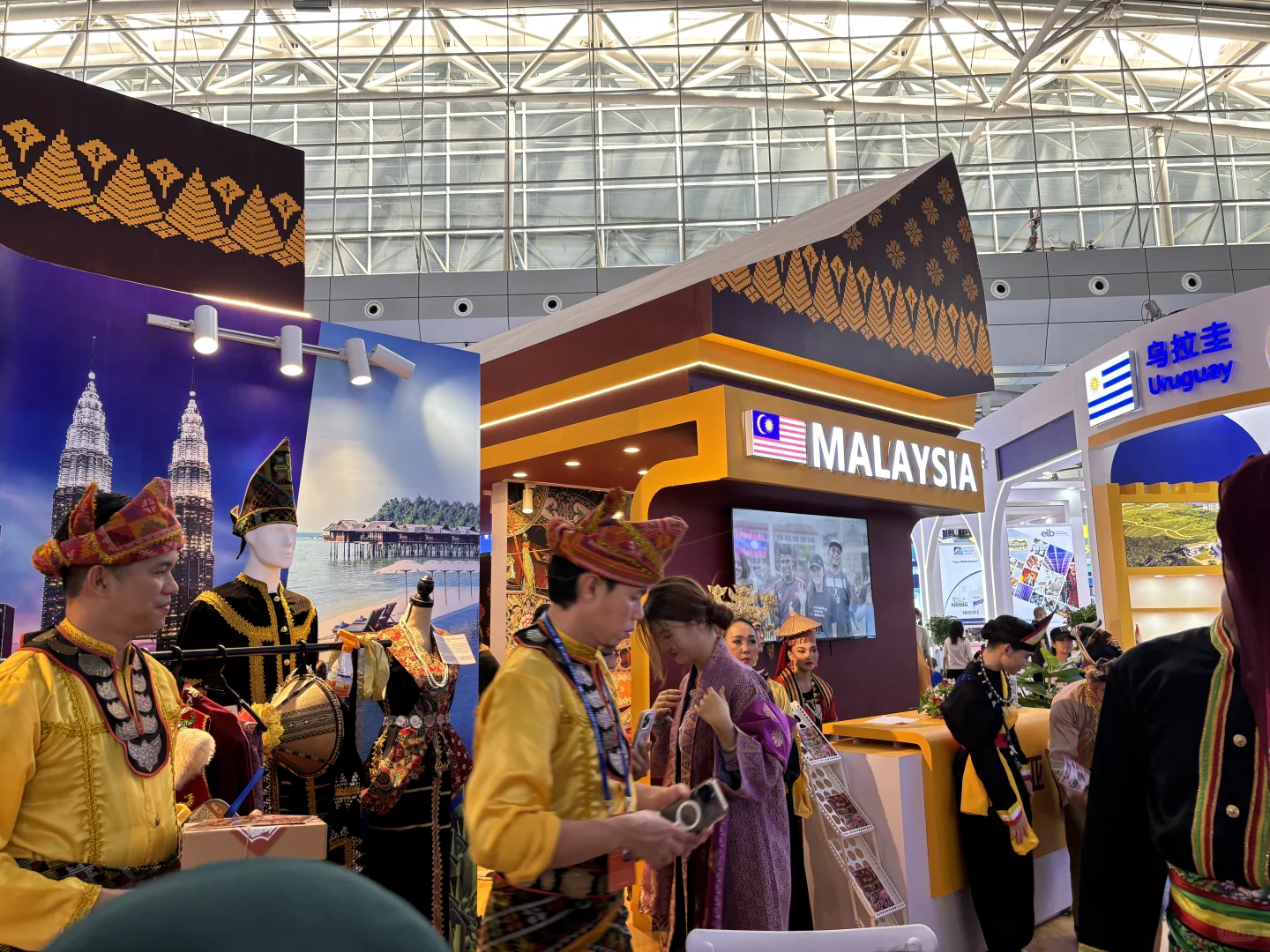 亚欧博览会逛完回来了