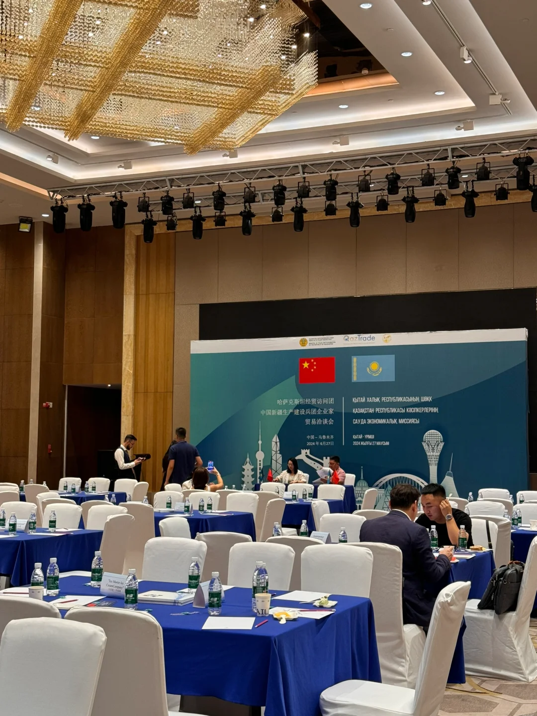 拿一份工资打三份工 任务圆满完成噜