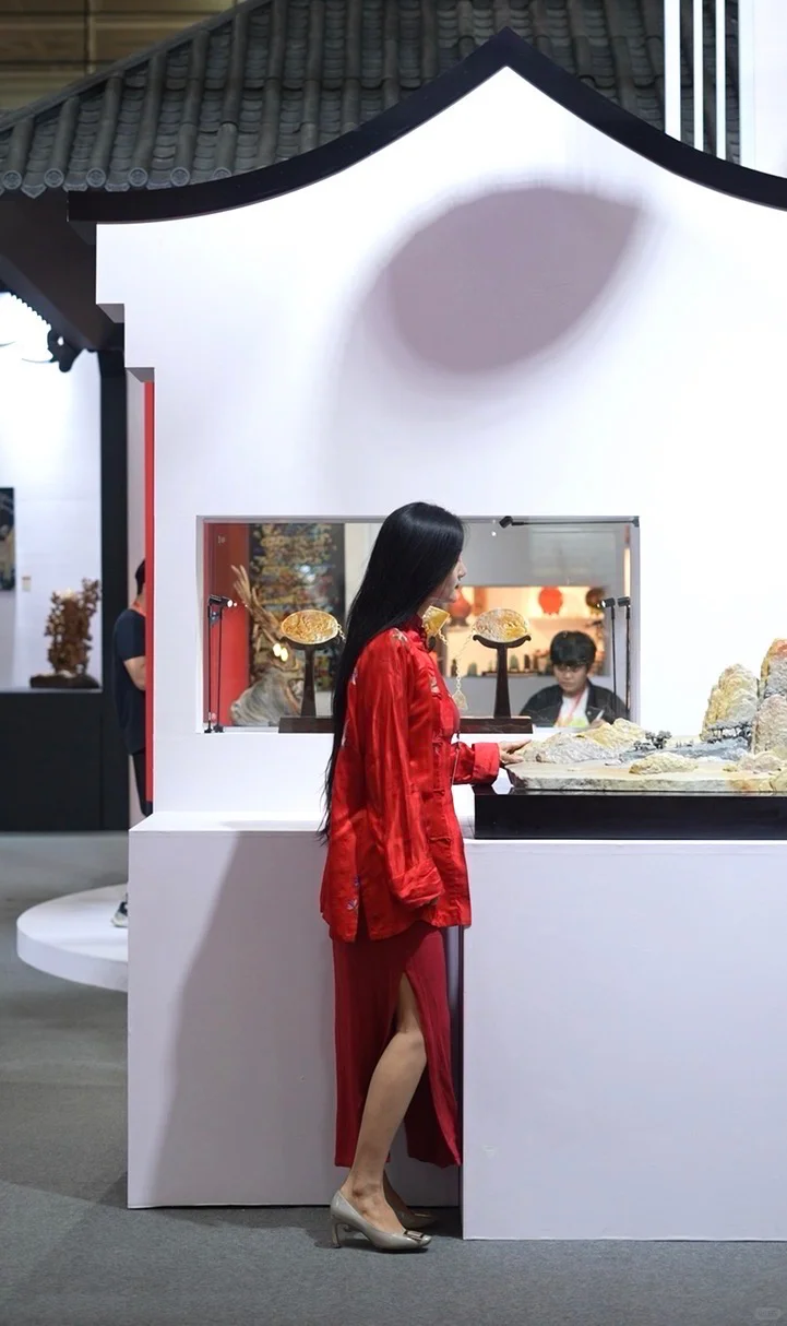 一抹朱红，让古典有了现代感，红火的博览会