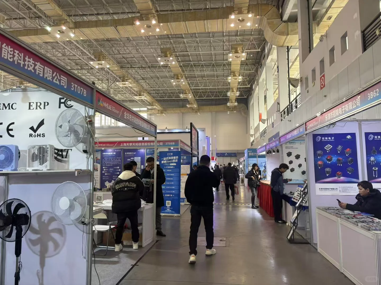 i人勇闯展会不再怕|人真的很少啊?