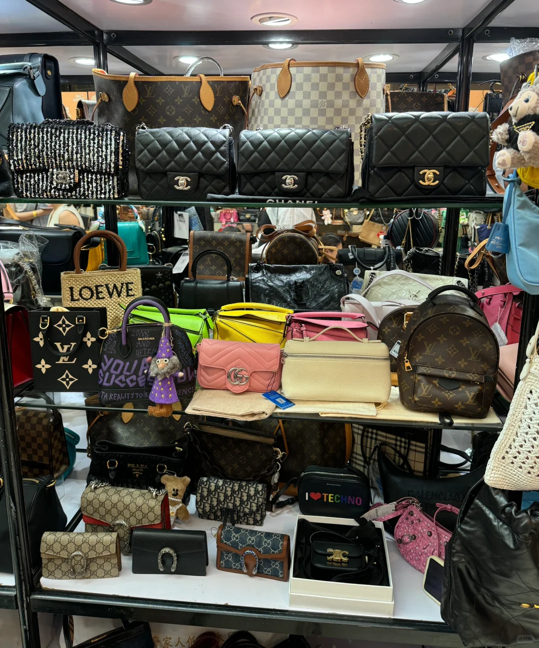 来厦门磐基二奢展会逛逛