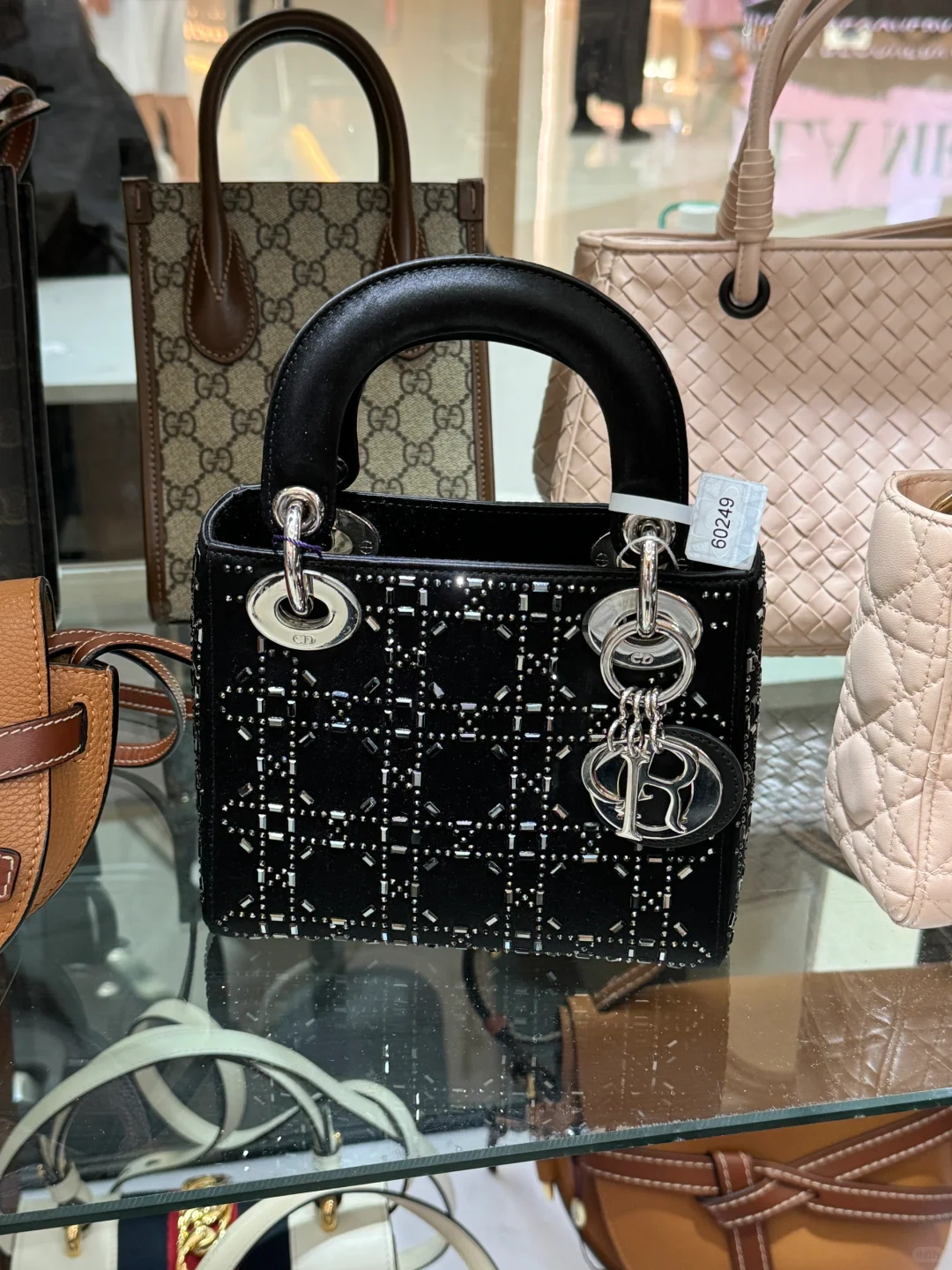 来厦门磐基二奢展会逛逛