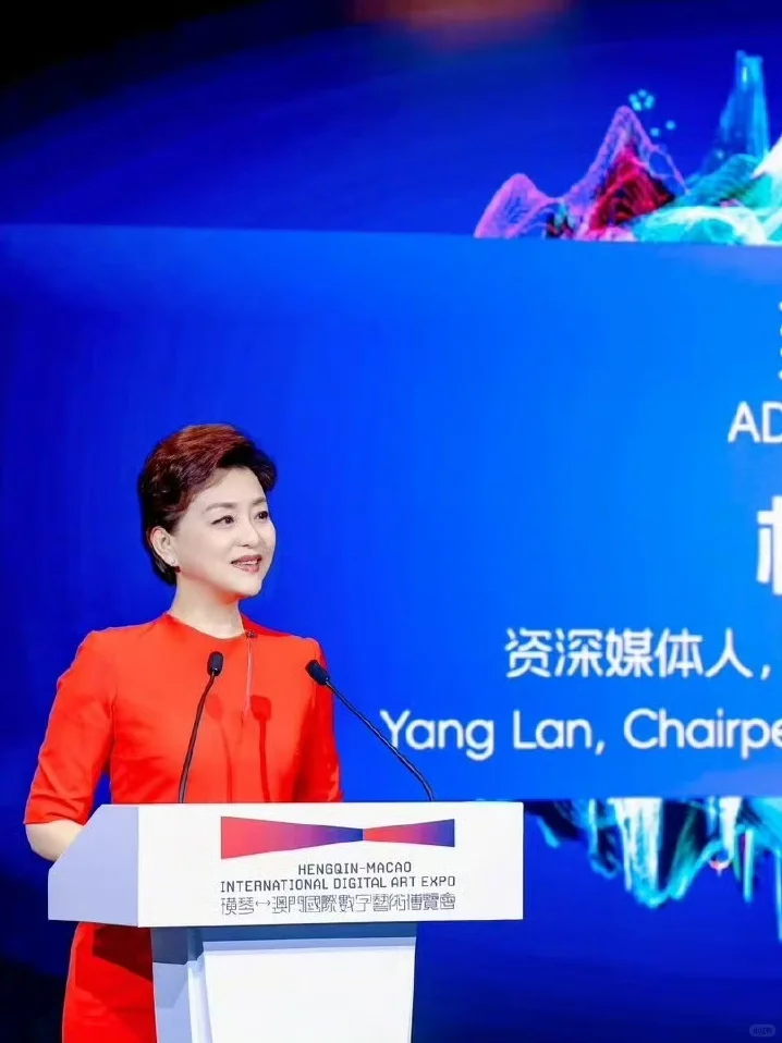 ?终见到本人啦!!!真的好美,好有气质