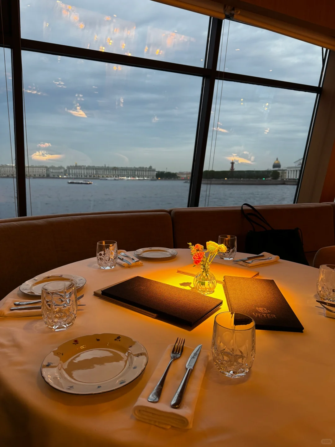 莫斯科翻译｜2点展会初遇，6点已飞彼得堡！