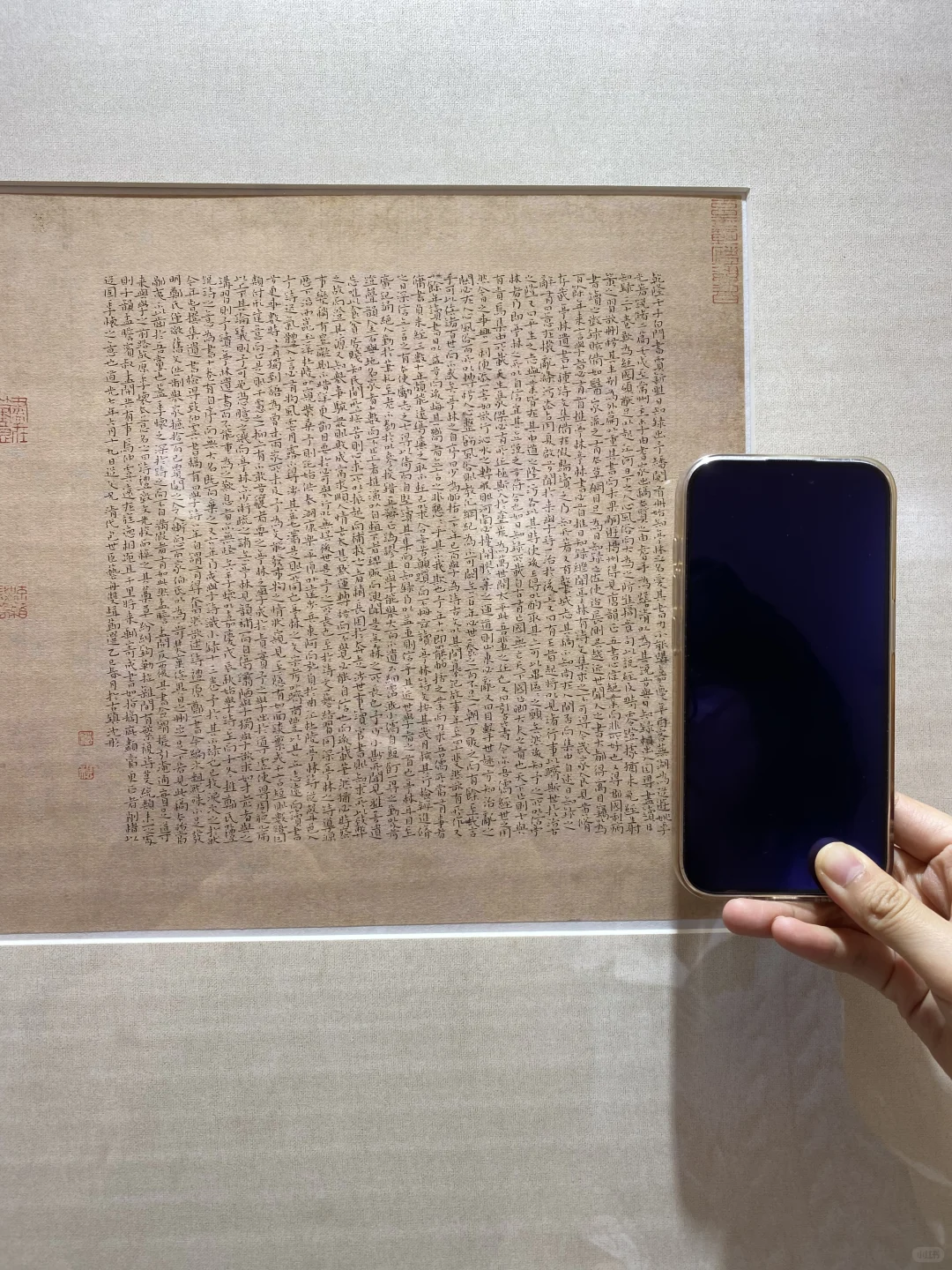 开幕现场：小品展中印象最深一幅吧。