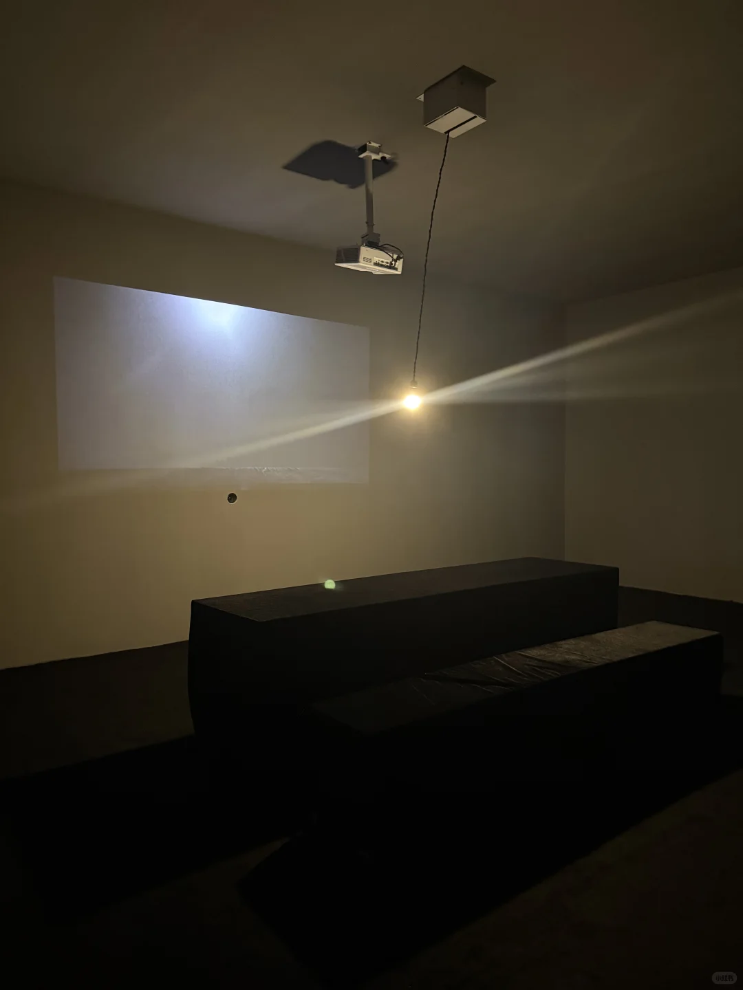 超有质感的黑白摄影新展，明星同款照get！