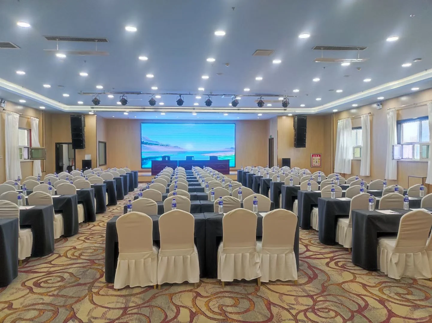 呼和浩特市万浩酒店（万达国际会展中心店）