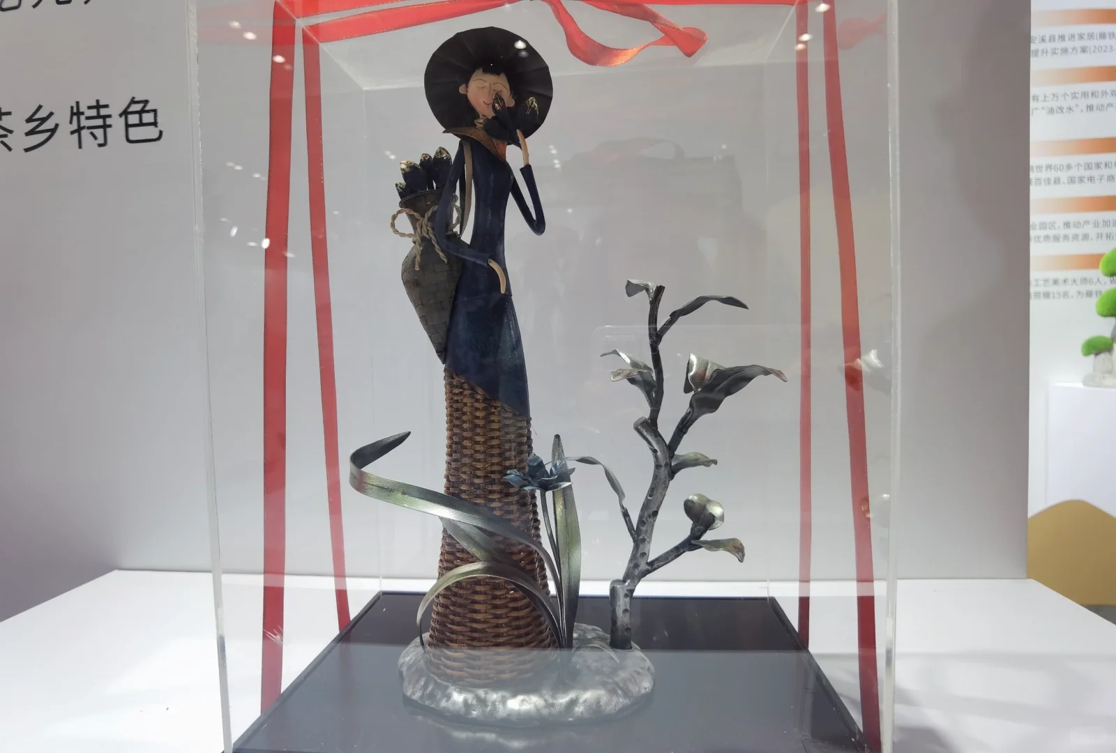 ?带娃逛展•2025中国工艺美术博览会