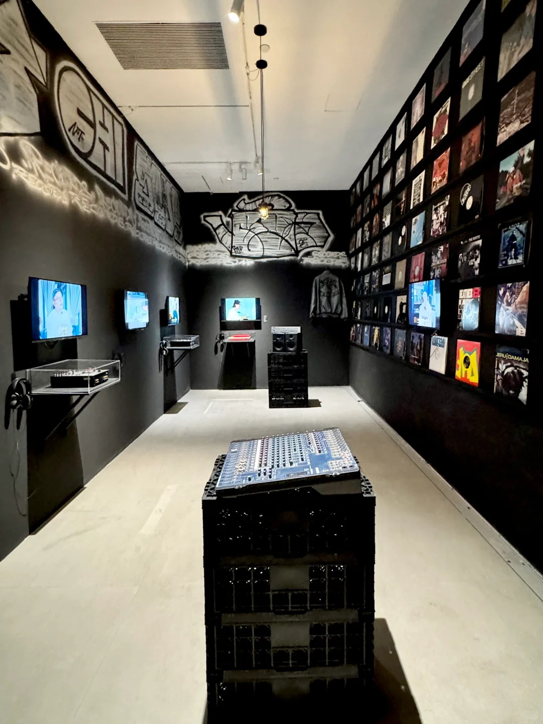 成都！！确实是数一数二的展览了。。巨新巨酷！！