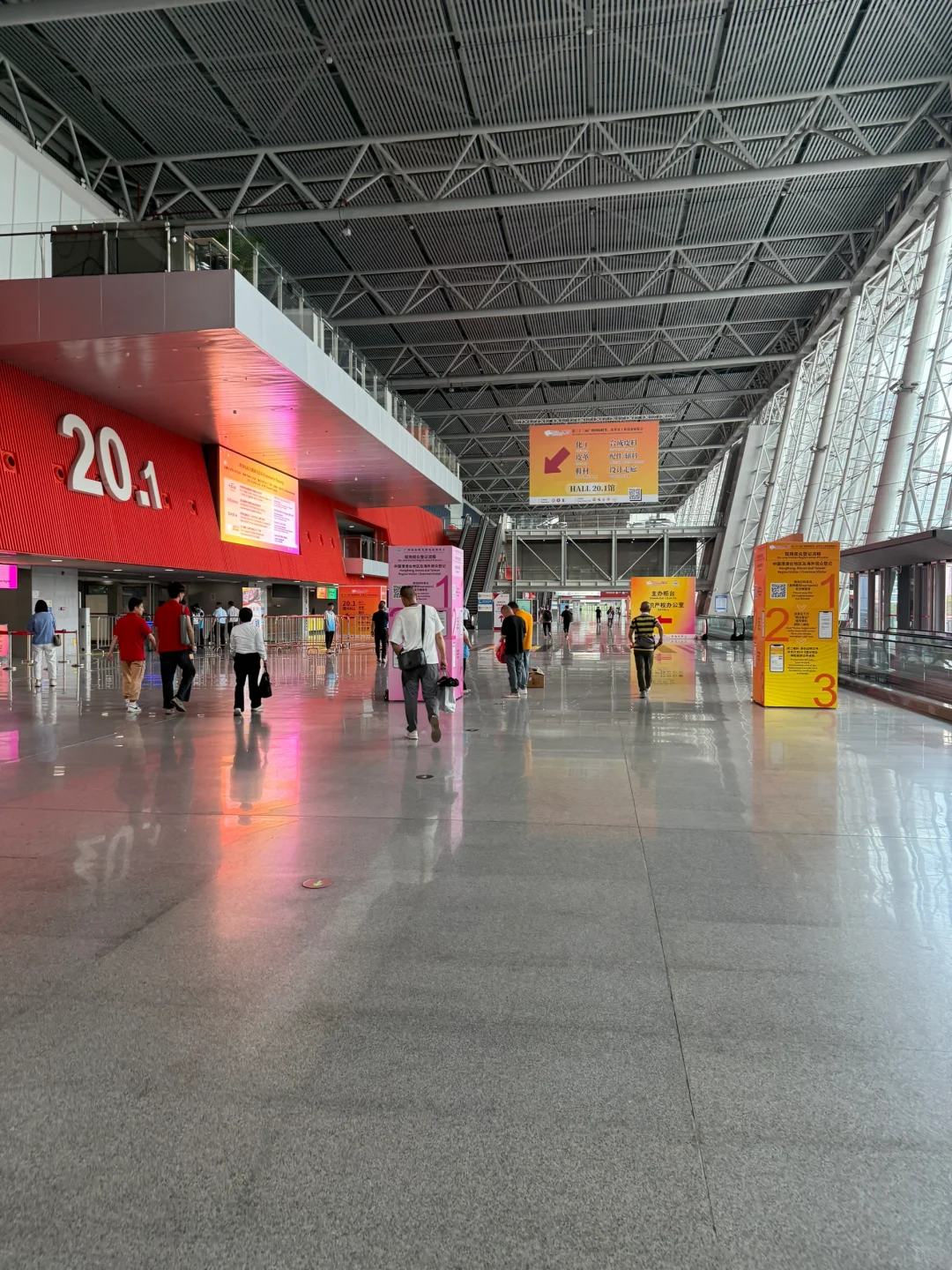 大学生如何0经验去广交会当翻译