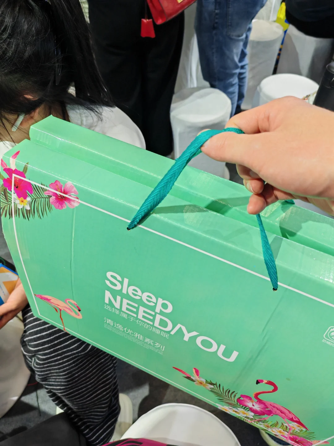 免费领的太多，我都拿不动了