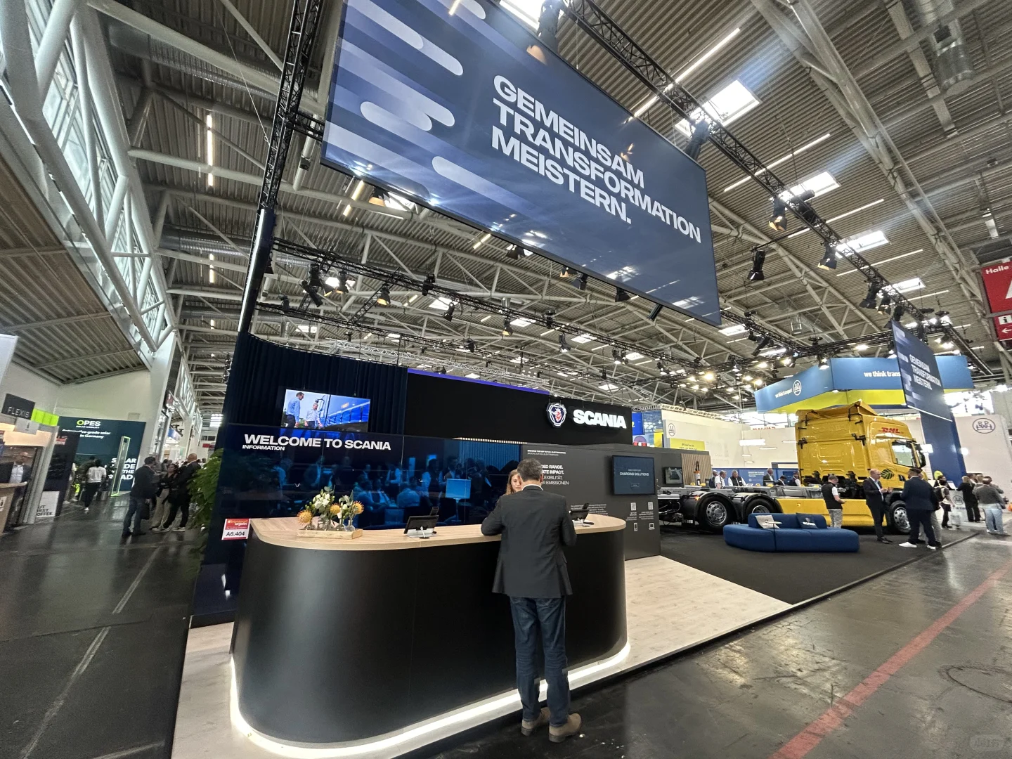 展会第二天，我居然搭讪到了行业大佬