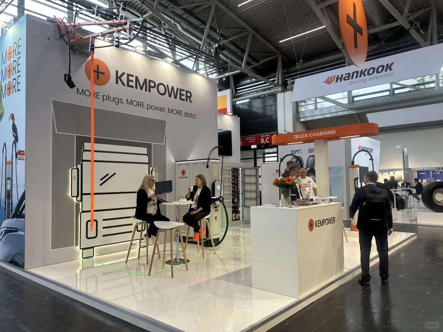 展会第二天，我居然搭讪到了行业大佬