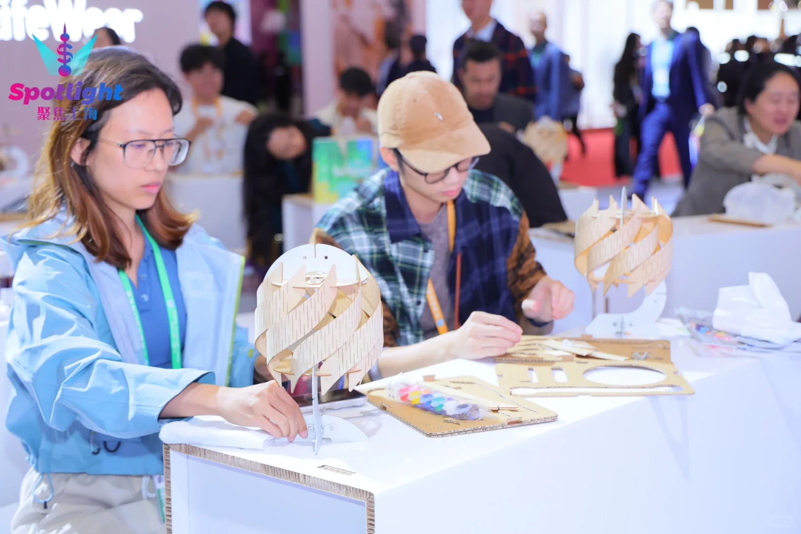 ?进博会百联展台一起来看艺术