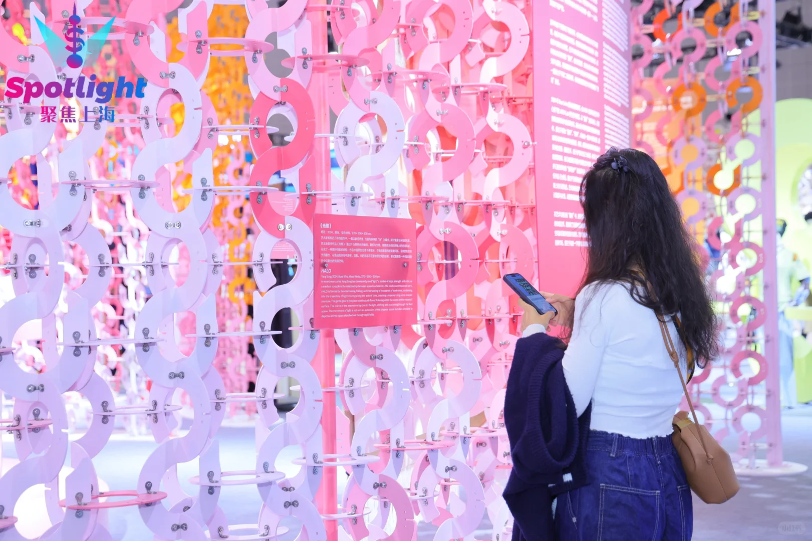 ?进博会百联展台一起来看艺术