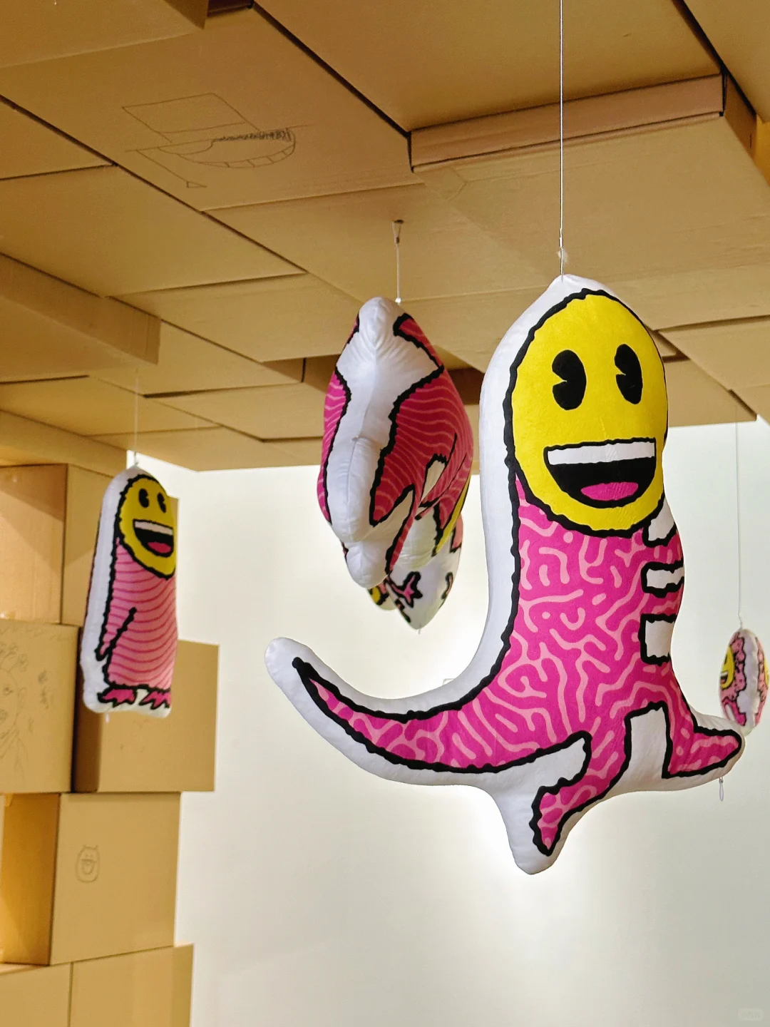 北京新展来啦?去emoji世界搞怪拍照???