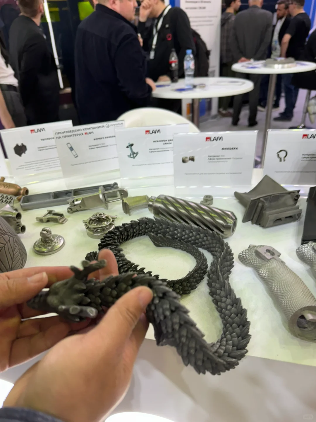 ??｜人山人海的金属加工展会