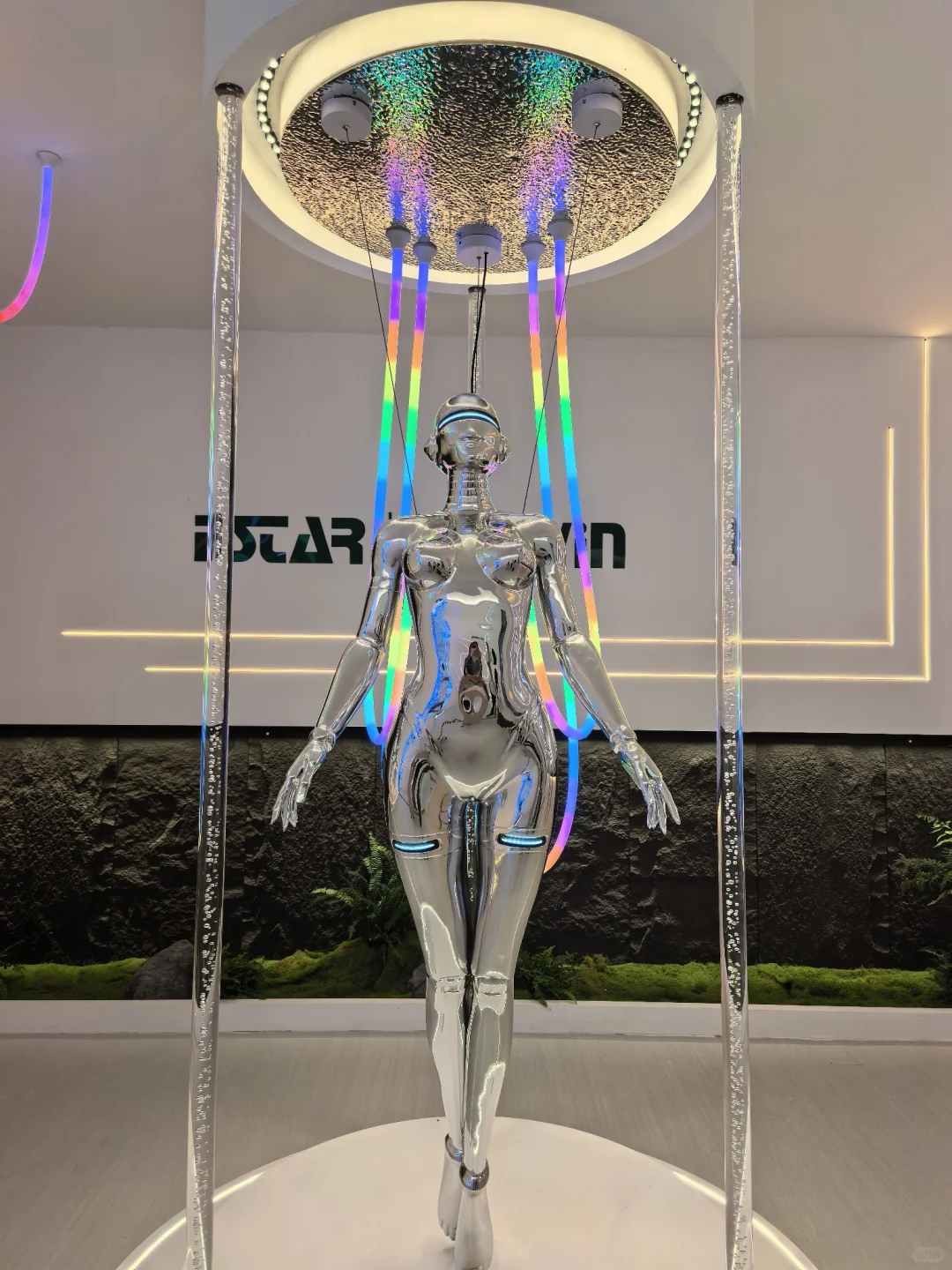 2025光亚展——让人震撼的未来感