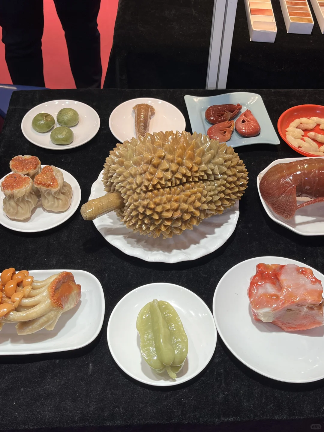 青岛！！！珠宝展！！！免费的！！！0r?