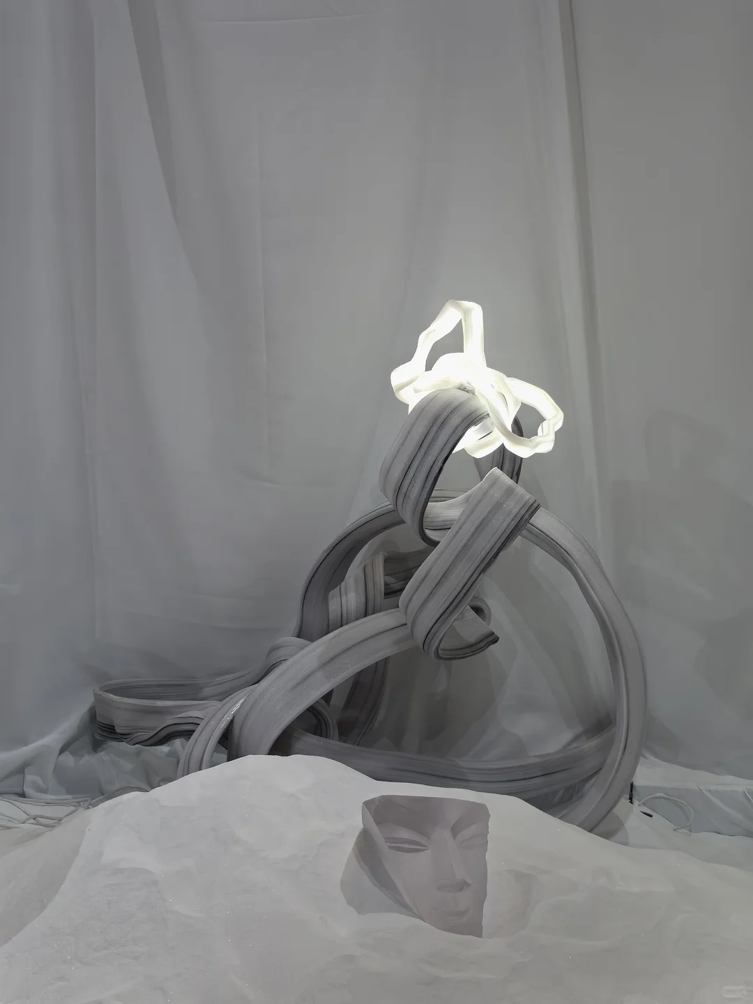 展会是一个行业的晴雨表，设计展已骨折