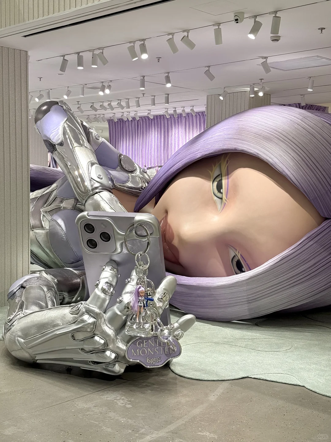 上海还是太超前了！！淮海中路！！好酷！！！