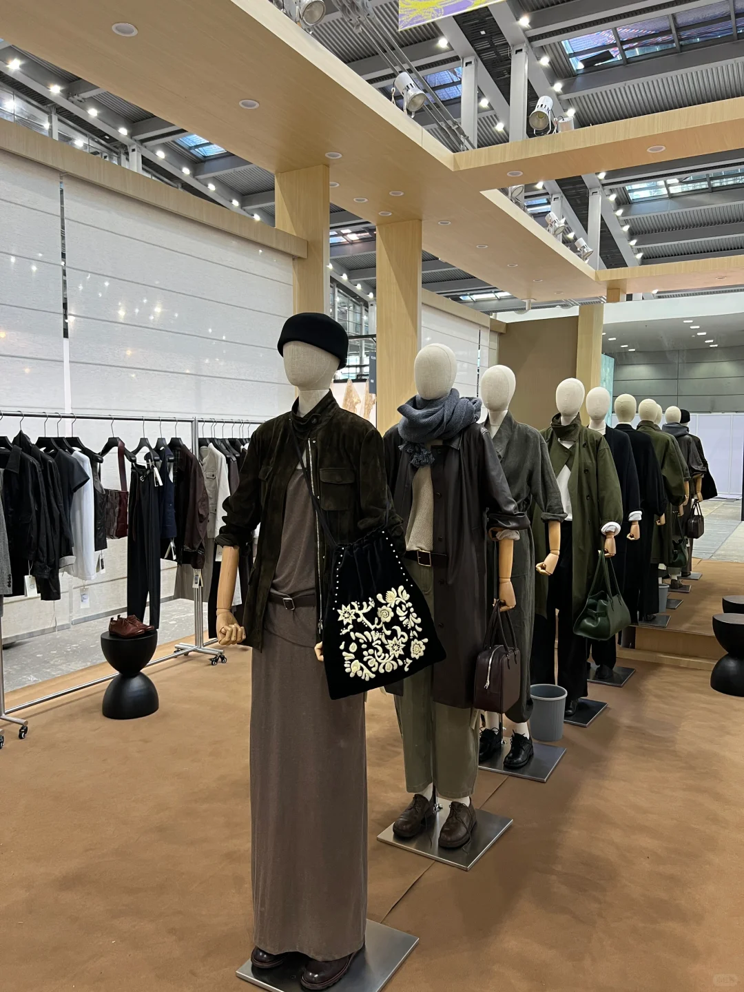 深圳大湾区国际女装展览会 | 2U 25秋季新品