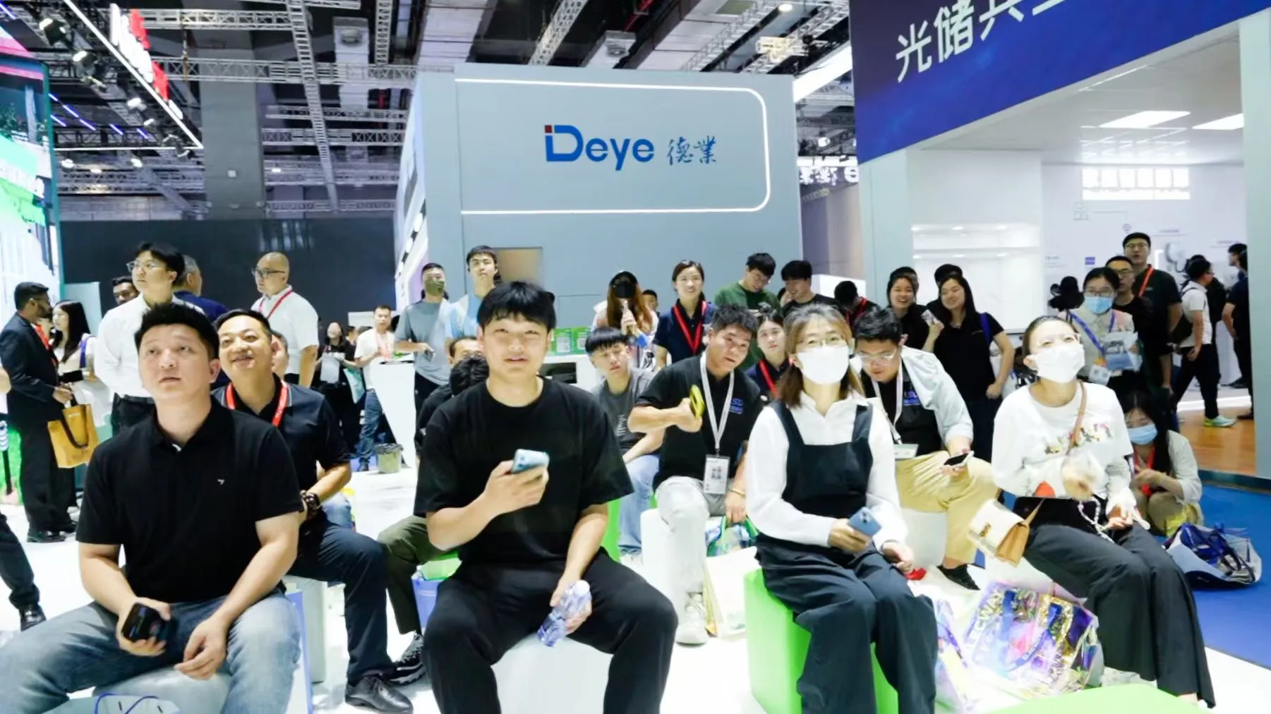 赛唯储能上海展会现场