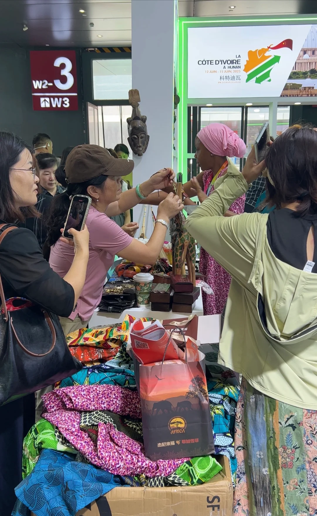 在中非博览会呆了一天，总结出精华遛娃路线