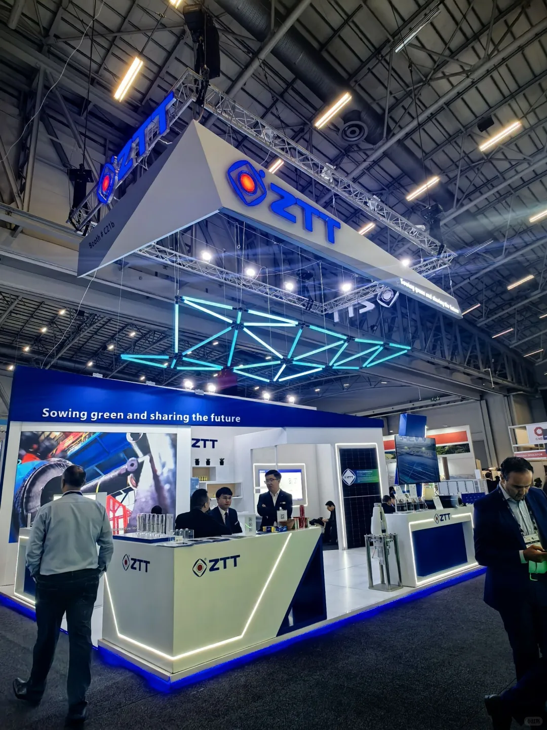 这么火的展不能只站在边上看