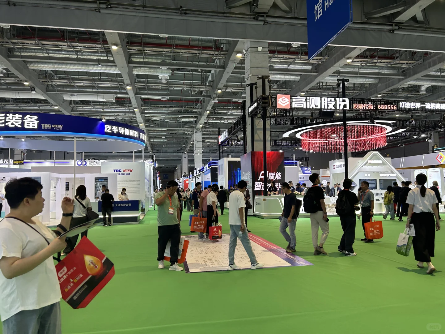 这展会是真的火?上海光伏