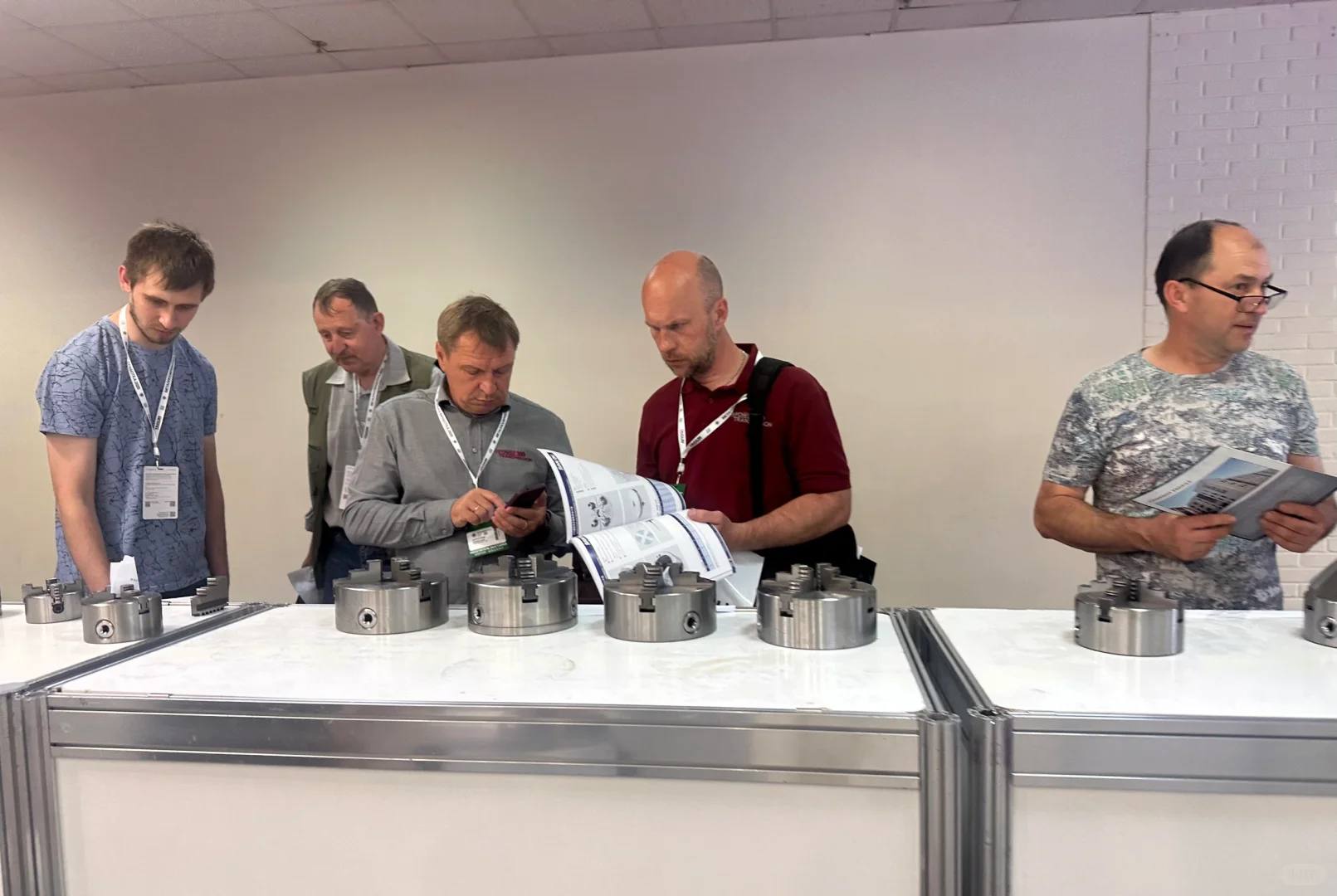 莫斯科展会翻译之国际机床展人爆满！