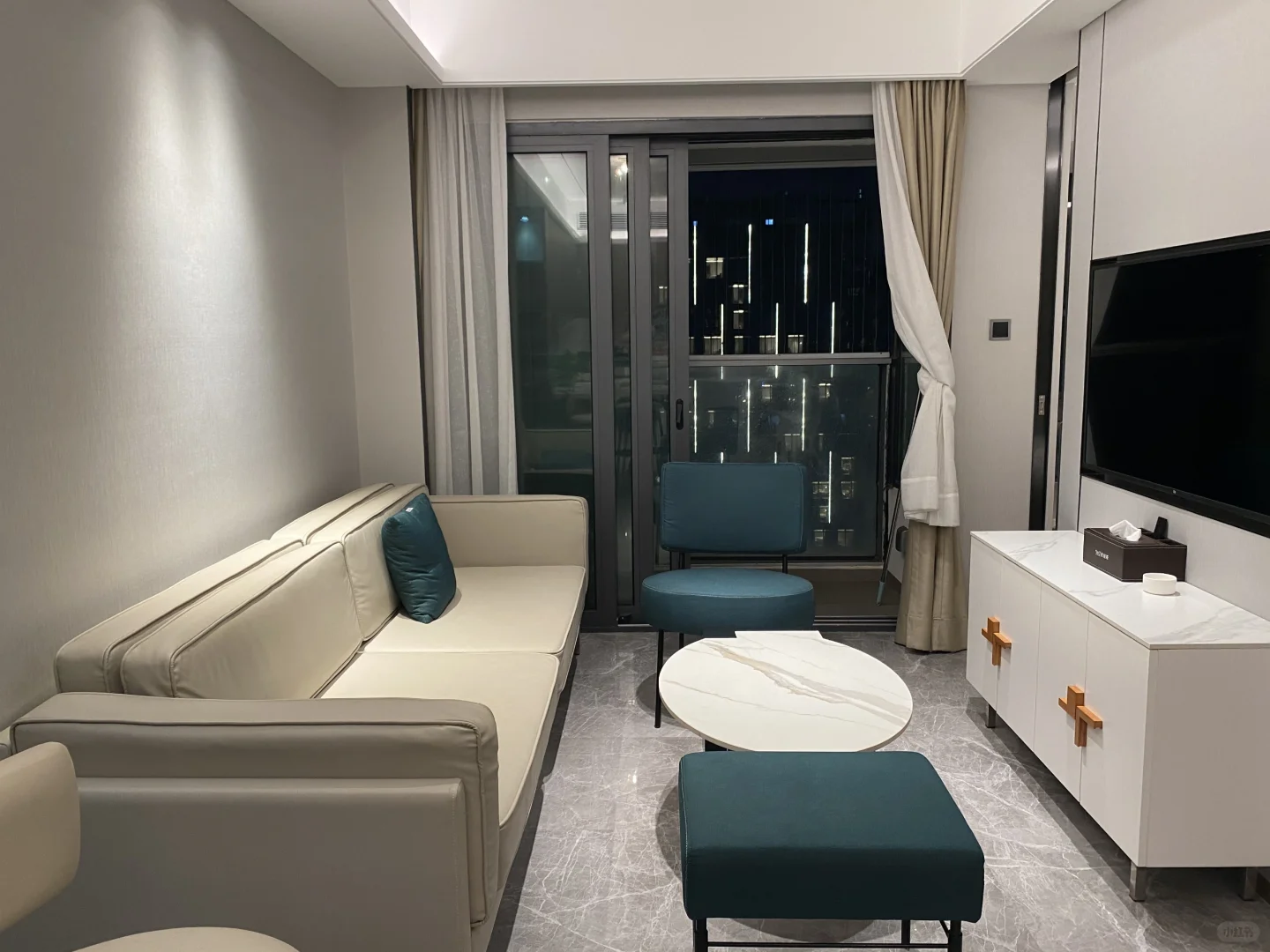 个人转租！深圳会展中心旁3.5k神仙一房一厅