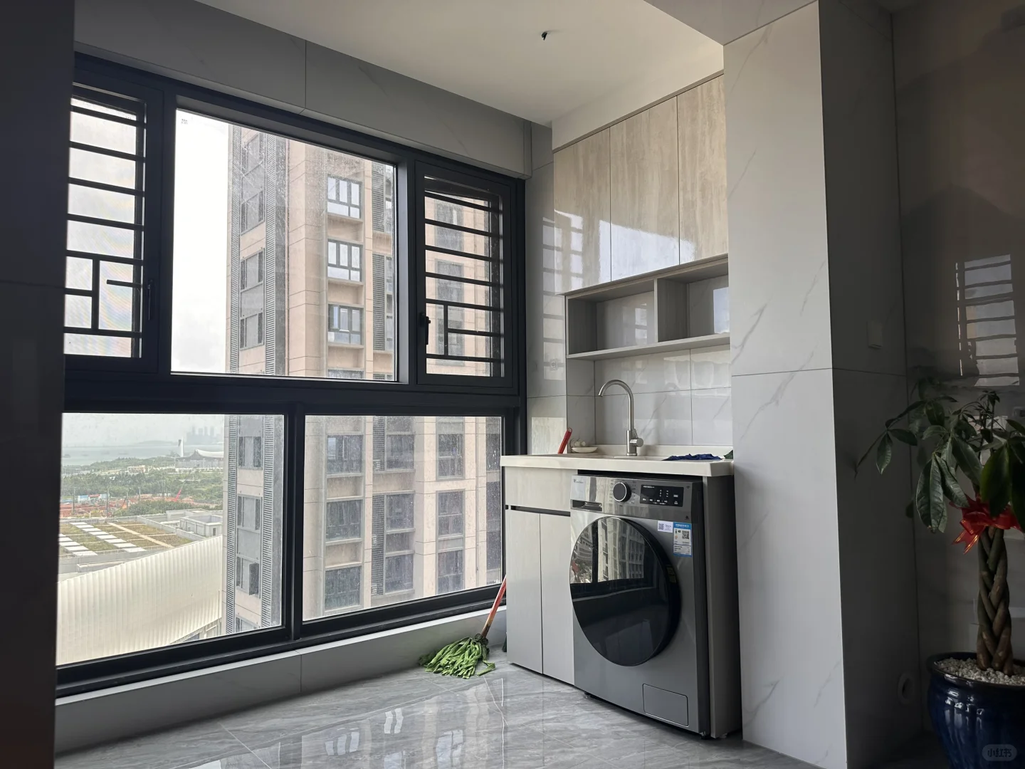 会展嘉园三区1号楼两房出租