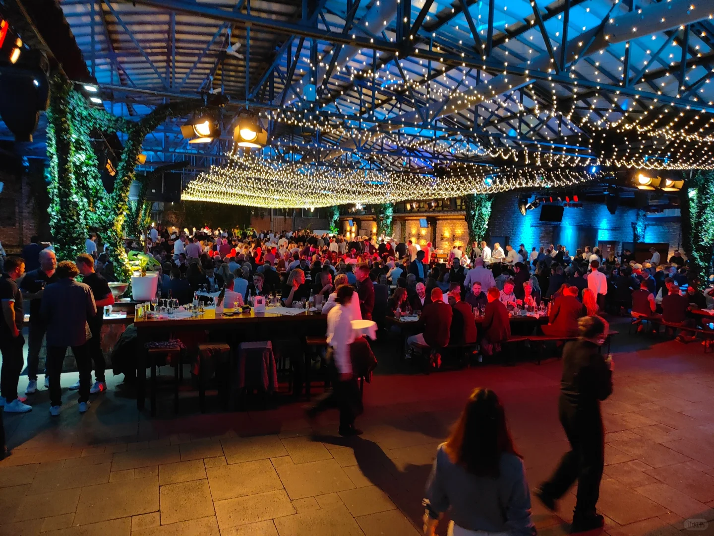 展会的after party能有多好玩？