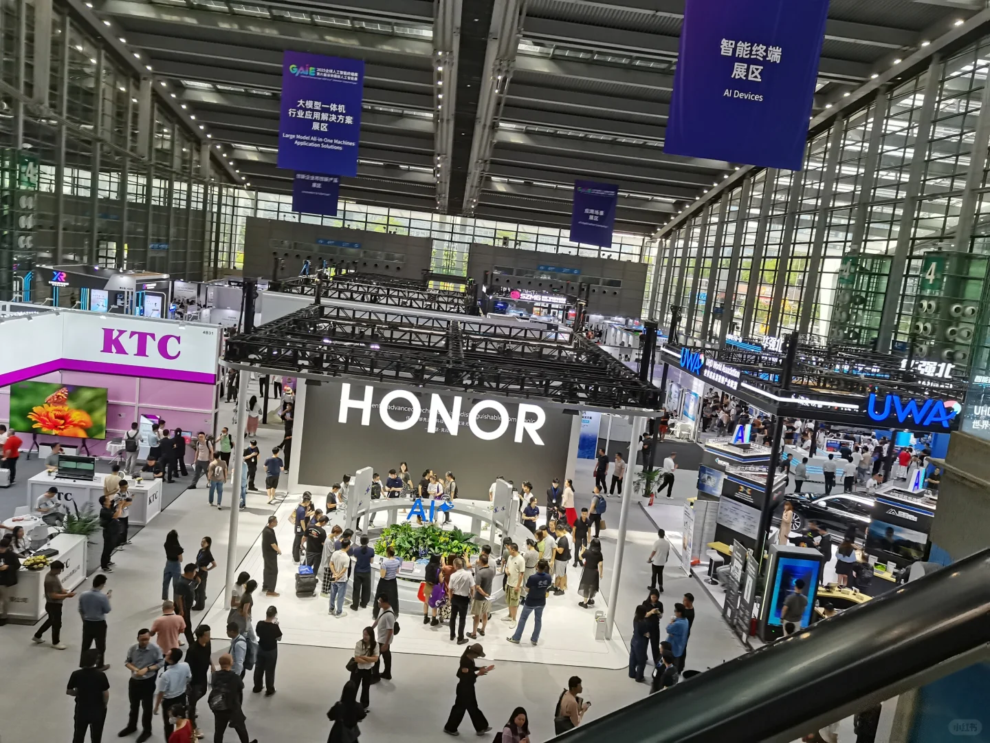 深圳AI展会现场，AI产品大爆发！?